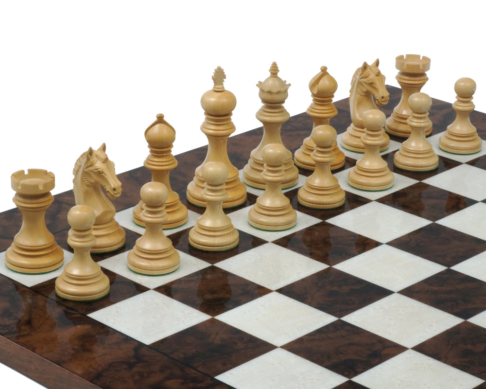 The Luxury Staunton Garvi Rosewood and Walnut Grand Chess Set